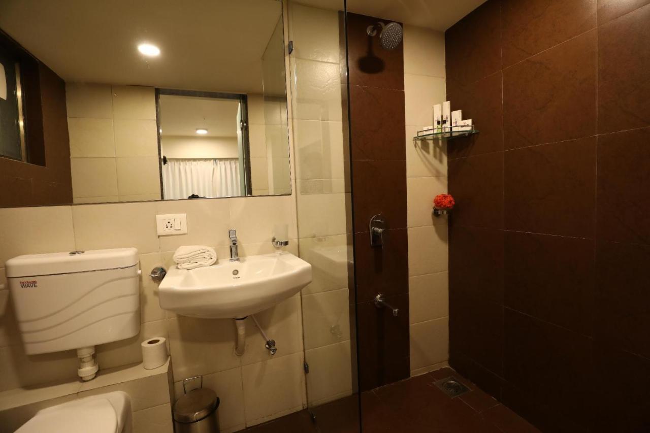 Honest Homes At Rajhans Belliza, Appartment Units Surat Ngoại thất bức ảnh
